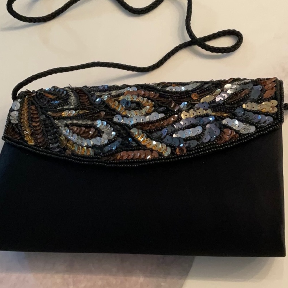 Elegant Black and Multicolor Beaded Clutch